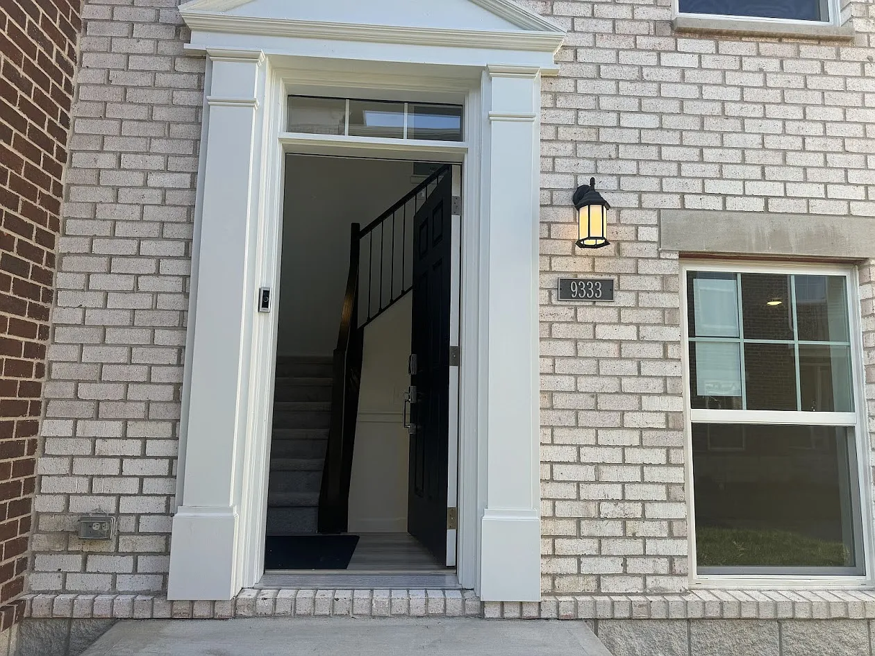 3 bed, 1710 sqft, $2,495 — Photo 2