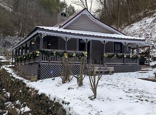 300 N Main St, Marshall, NC 28753