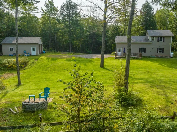 15 Ledges Lane, China, ME 04358