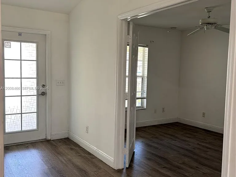 3109 10th St W — Photo 3