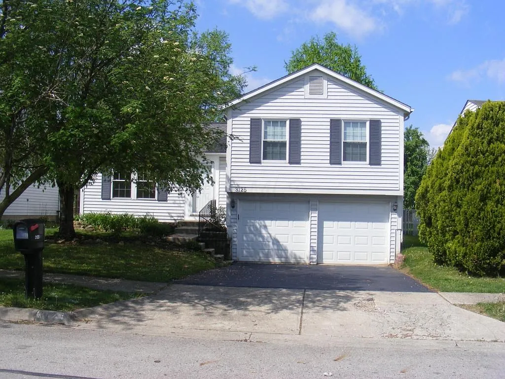 3125 Arrowsmith Dr photo 1