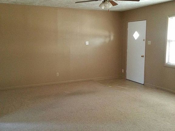 3rd image of 1514 Kiowa Ave