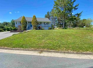4 Cherry Ln, Bridgewater, NS B4V3S3