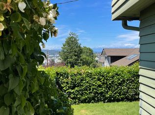 226 NW 50th St #L, Seattle, WA 98107