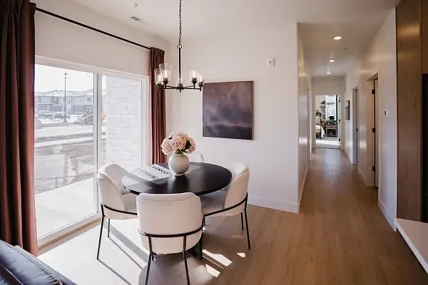 Staged photo. Condo's funiture is different.