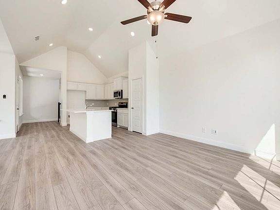 Wisteria Representative Photo_04