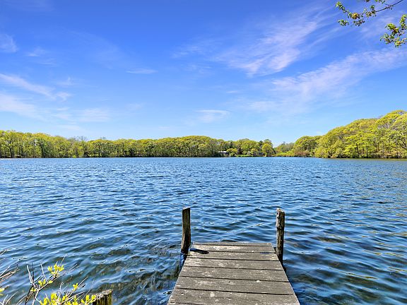 4th image of 44 Lake Dr