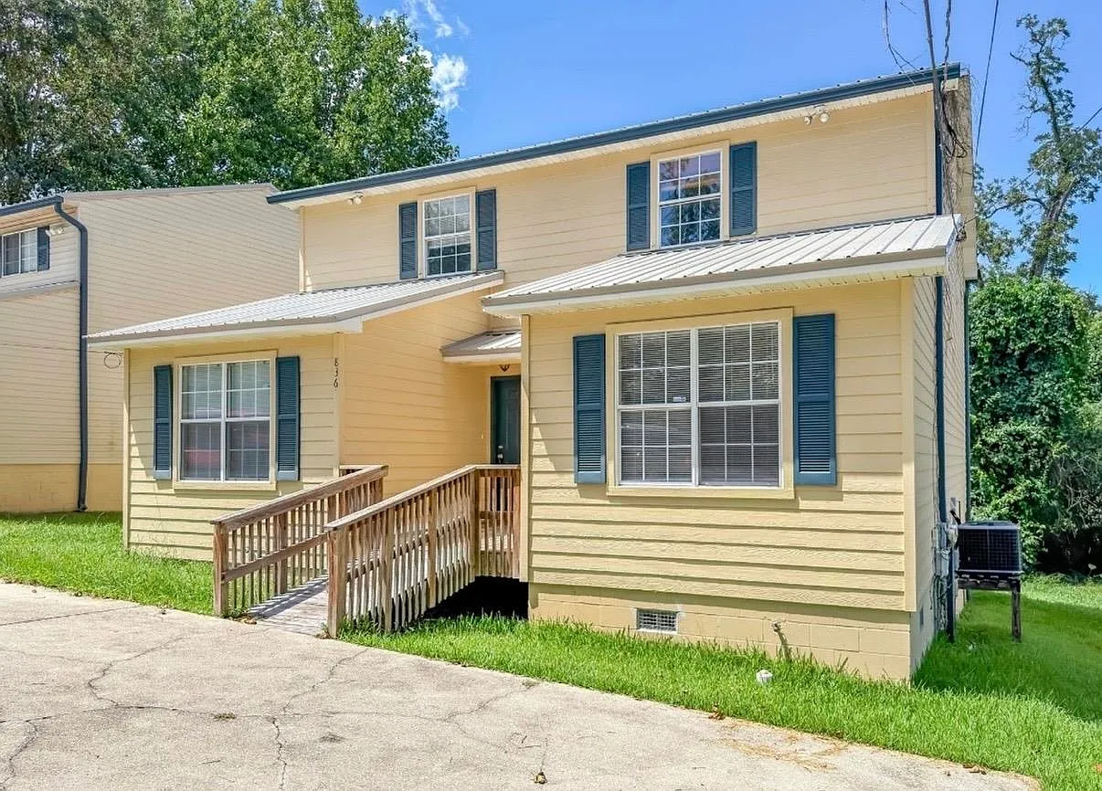 3 bed, 3.0 bath, 1312 sqft, $1,575 — Photo 2