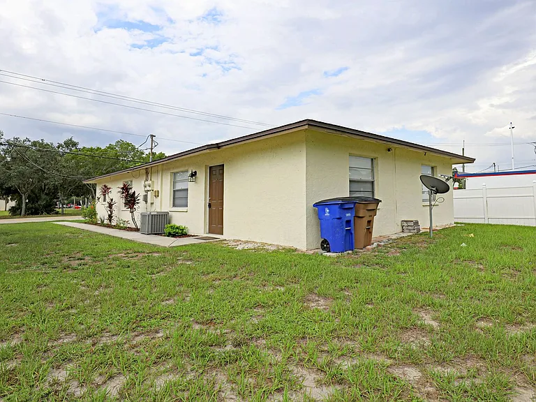 14181 Old Olga Rd — Photo 13