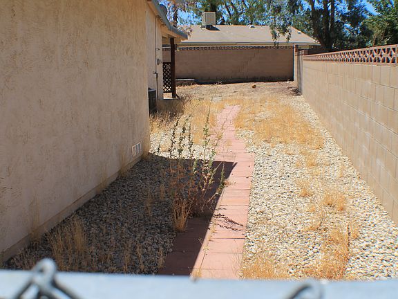 5th image of 336 E Avenue J13