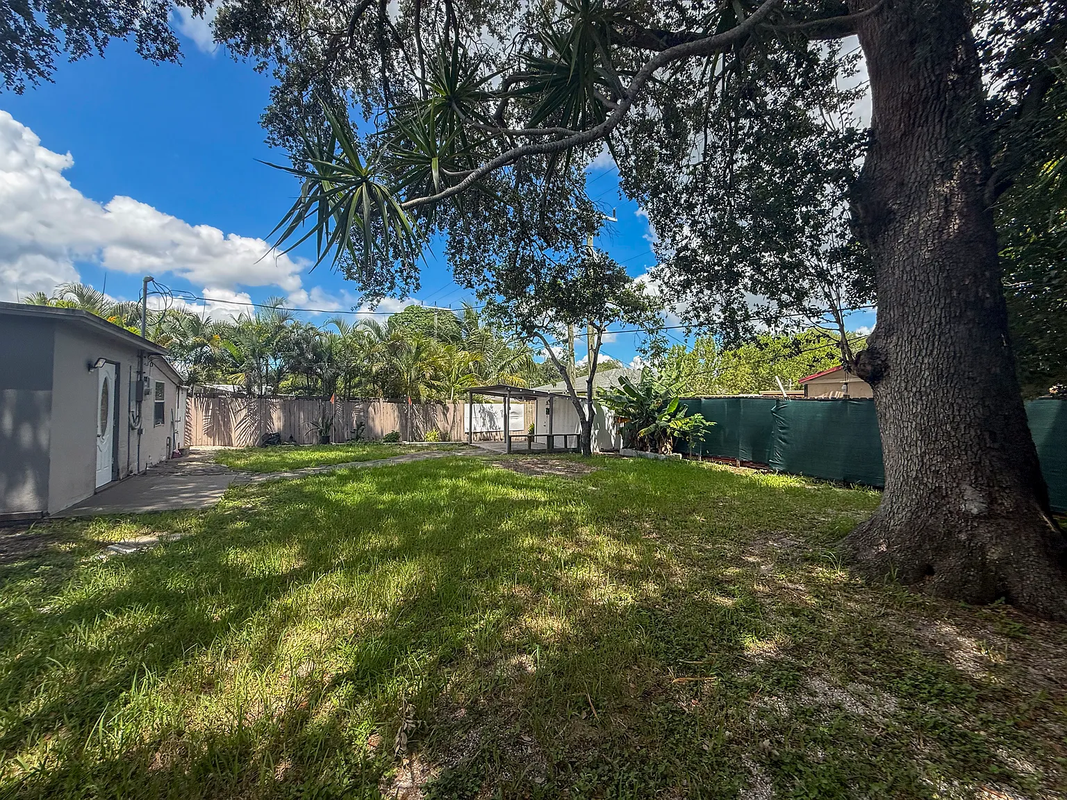 3 bed, 1128 sqft, $2,950 — Photo 4
