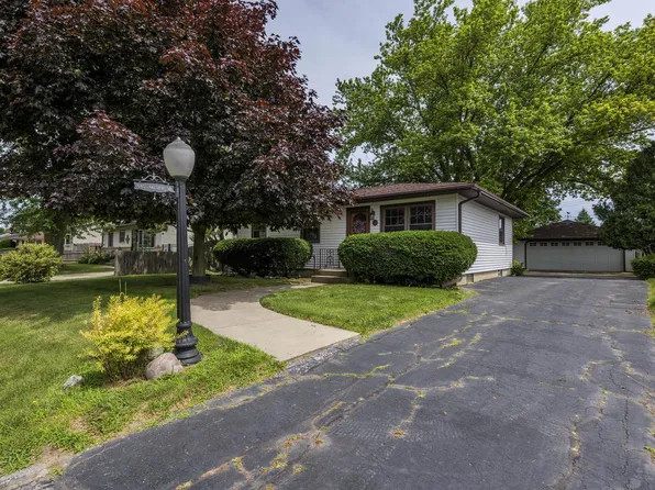 7045 Lakeshore DRIVE, Racine, WI 53402