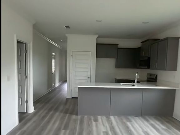 3rd image of 16228 Tigris Dr