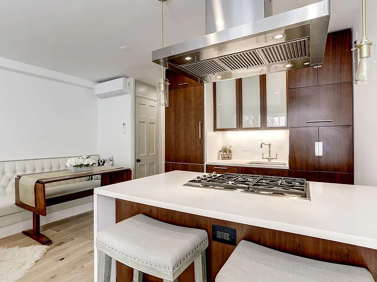 1416 Potomac Ave SE #2 — Photo 6