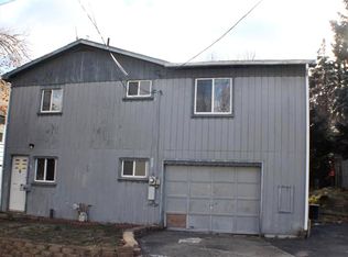 6 Elm St, Middletown, NY 10940