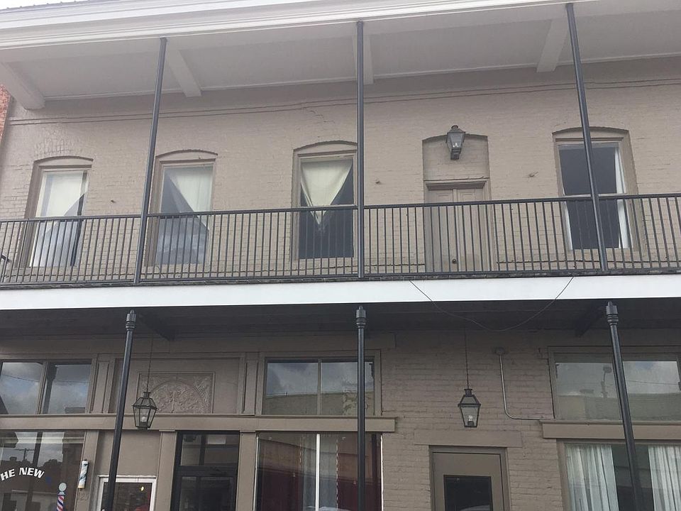 2nd image of 131 W Gallatin St #2
