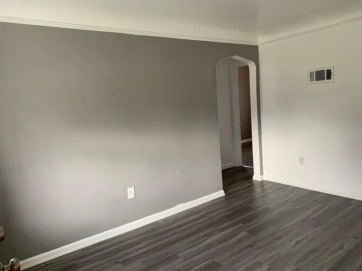 Living Room - 18565 Beechwood St #1