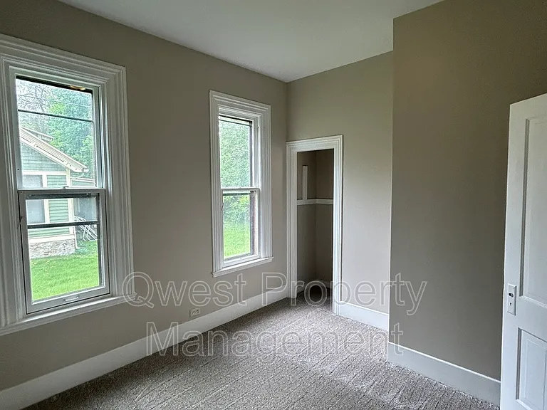 221 Hollister Ave SE #1 — Photo 10