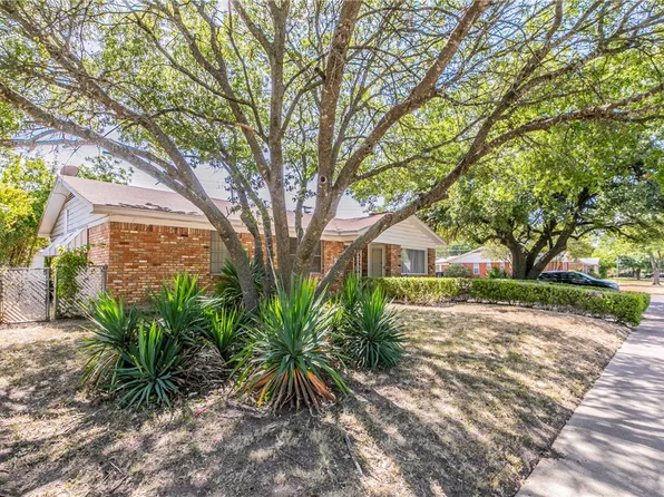 848 N 59th St, Waco, TX 76710