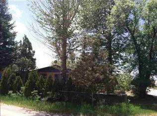 404 Mora Ln, Taos, NM 87571