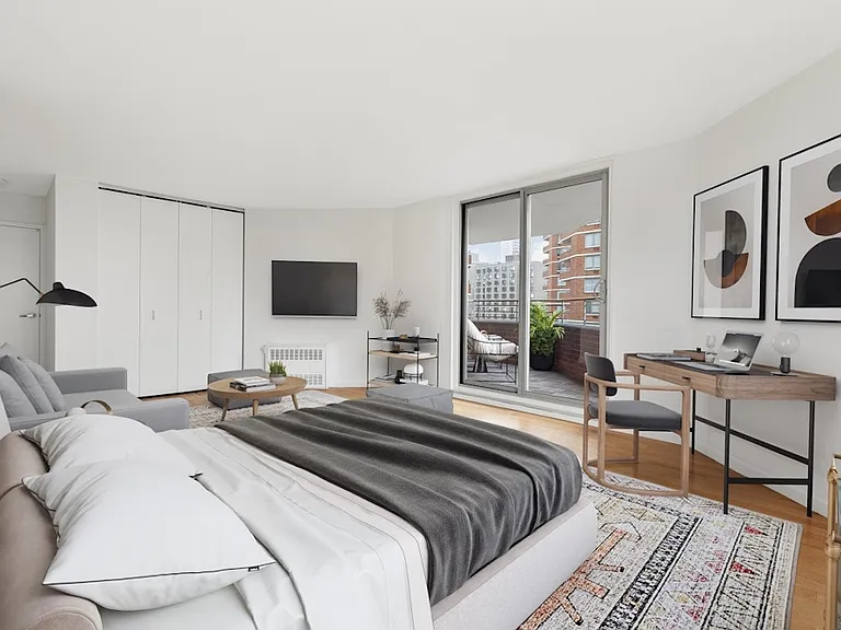 460 2nd Ave #4B — Photo 3