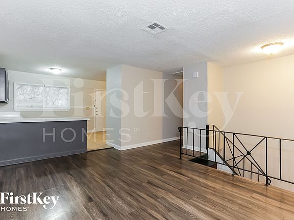 4th image of 917 Montclair Dr