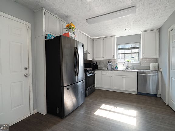 4th image of 1302 Iron Gate Blvd