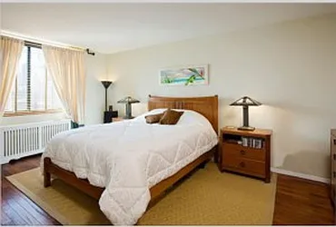 Sold by Avenue Real Estate