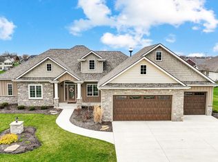 112 E Lake Ct, Decatur, IN 46733