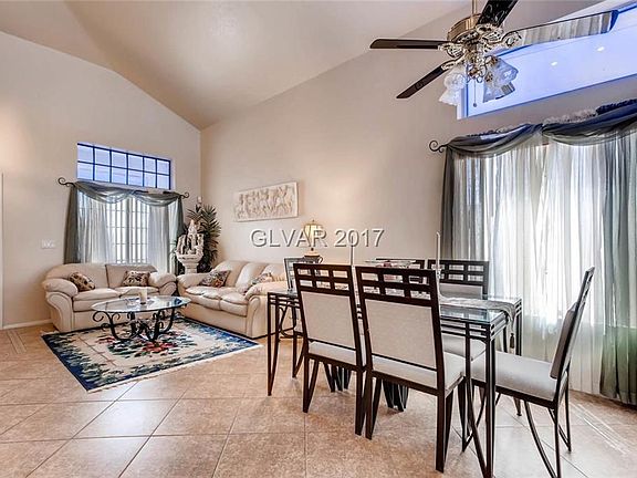 3rd image of 102 Sunburst Creek Ave