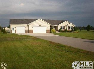 4025 W Winds Ln, Clyde, MI 48049