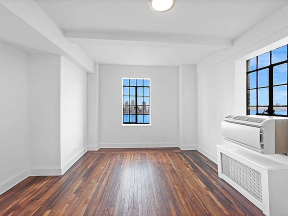 2nd image of 5 Tudor City Pl APT 1918