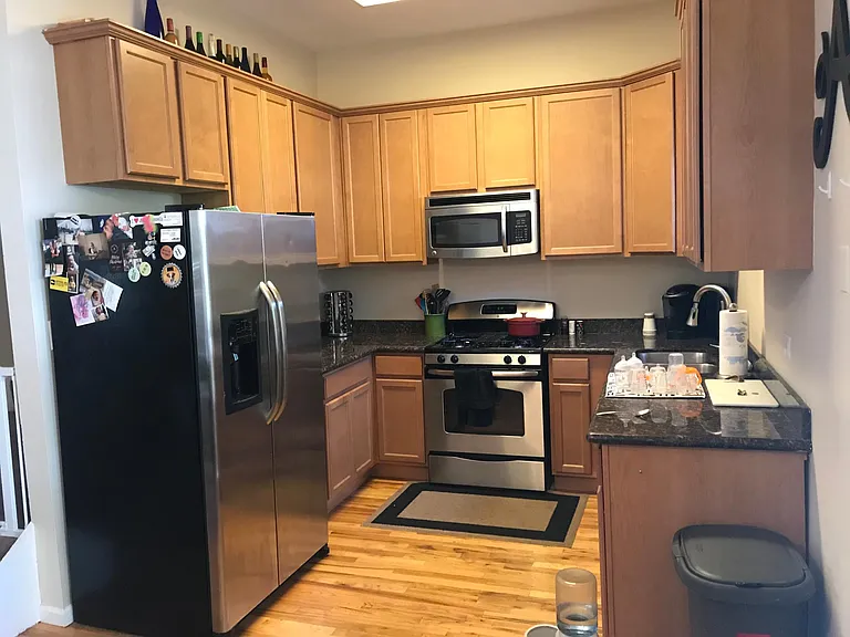 3307 N Southport Ave #2R — Photo 2