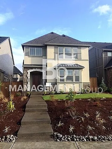 6715 NW Mayflower Pl Photo 1