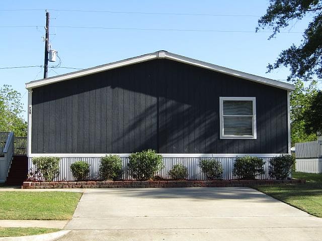 2nd image of 735 Barrys Way