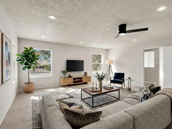 3313 Avenida Del Oro, Santa Fe, NM 87507