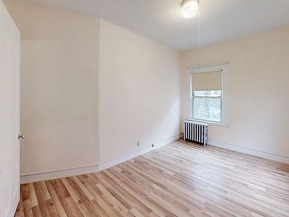 3rd image of 111 Boston Ave #1