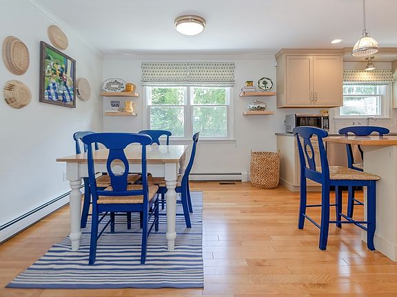 4th image of 769 Dartmouth St