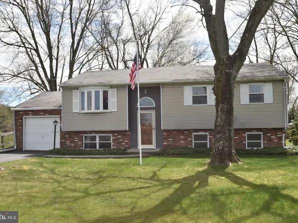 2085 Bauman Rd, Quakertown, PA 18951