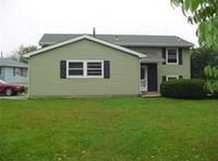 7256 Pierce Ct, Merrillville, IN 46410