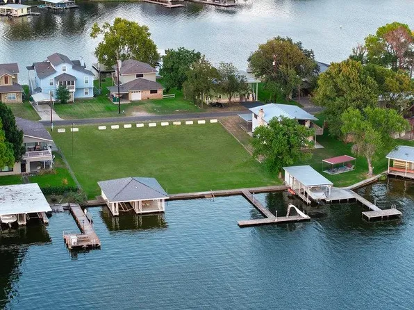 516 Cedarhill Drive, Granite Shoals, TX 78654