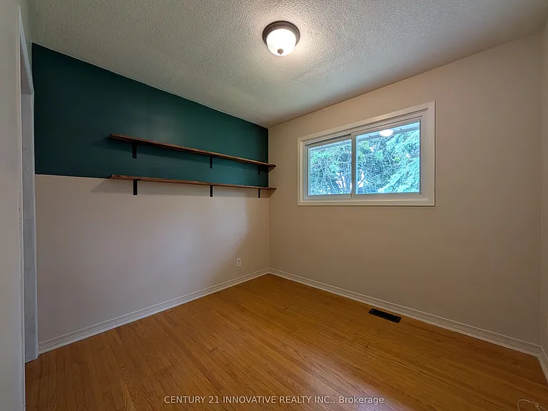 12 Kingsway Ct — Photo 19