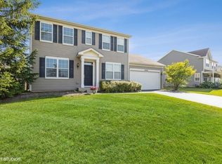 2554 Bluewater Dr, Wauconda, IL