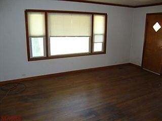 4th image of 141 Campbell Ct