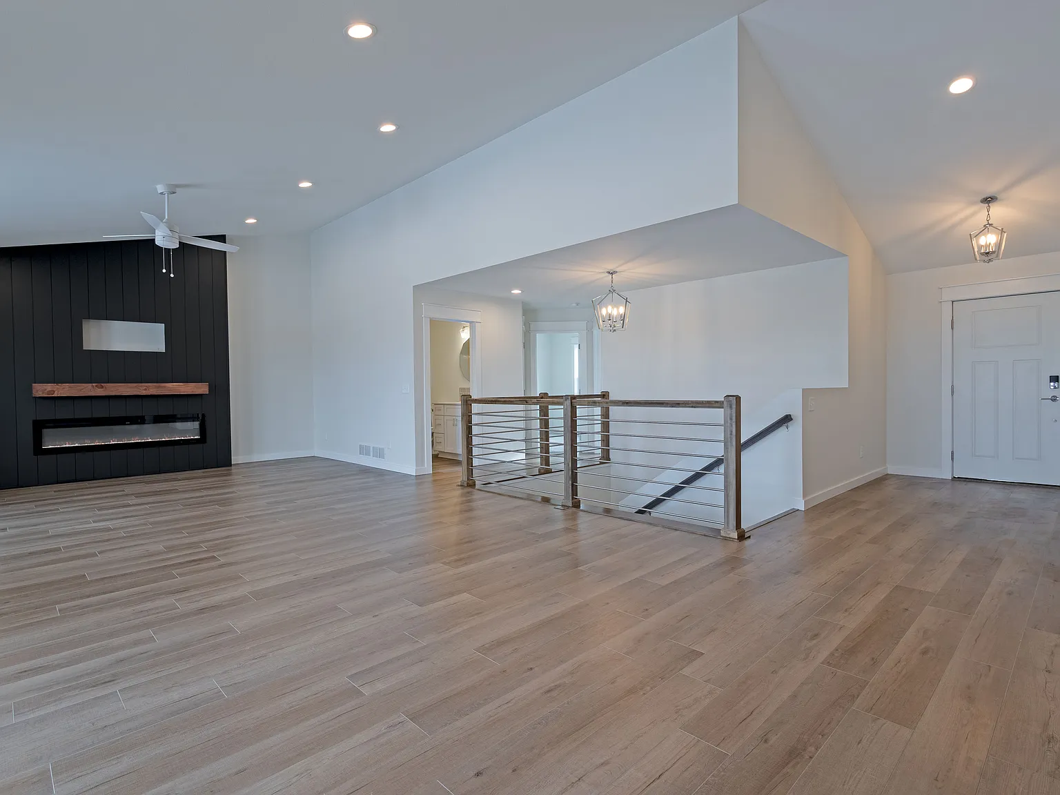 5 bed, 3790 sqft, $3,800 — Photo 4