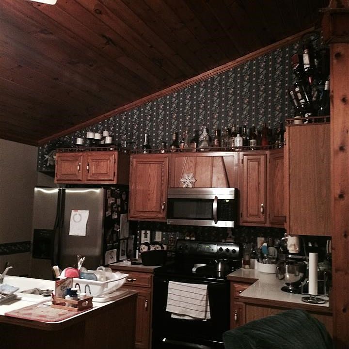 2nd image of 561 Hessville Rd