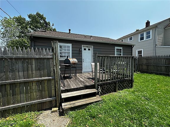2nd image of 145 Fairlawn Ave