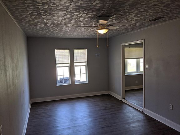 5th image of 713 Camino Dr