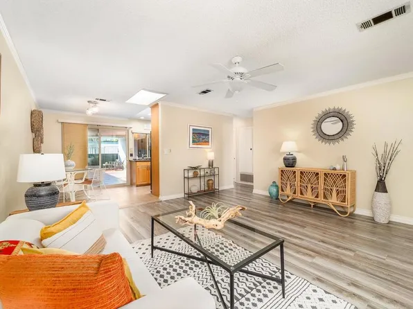 3839 Vista Campana S Unit 10, Oceanside, CA 92057
