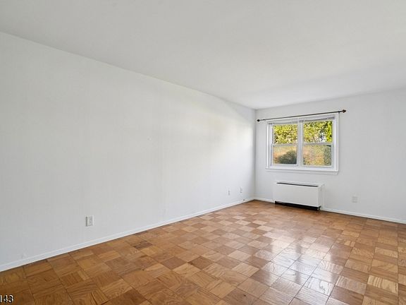 5th image of 1111 River Rd APT G10